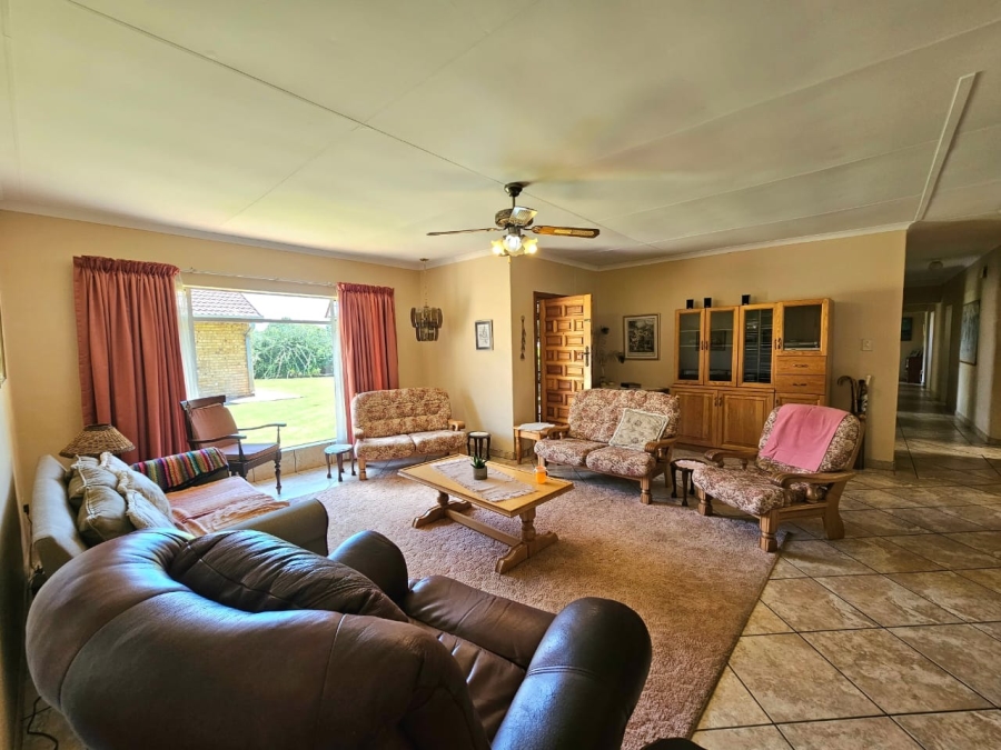 5 Bedroom Property for Sale in Miederpark North West